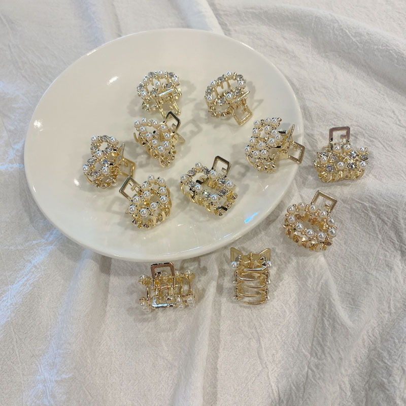 Korean Crystal Small Catch Clip display picture 17