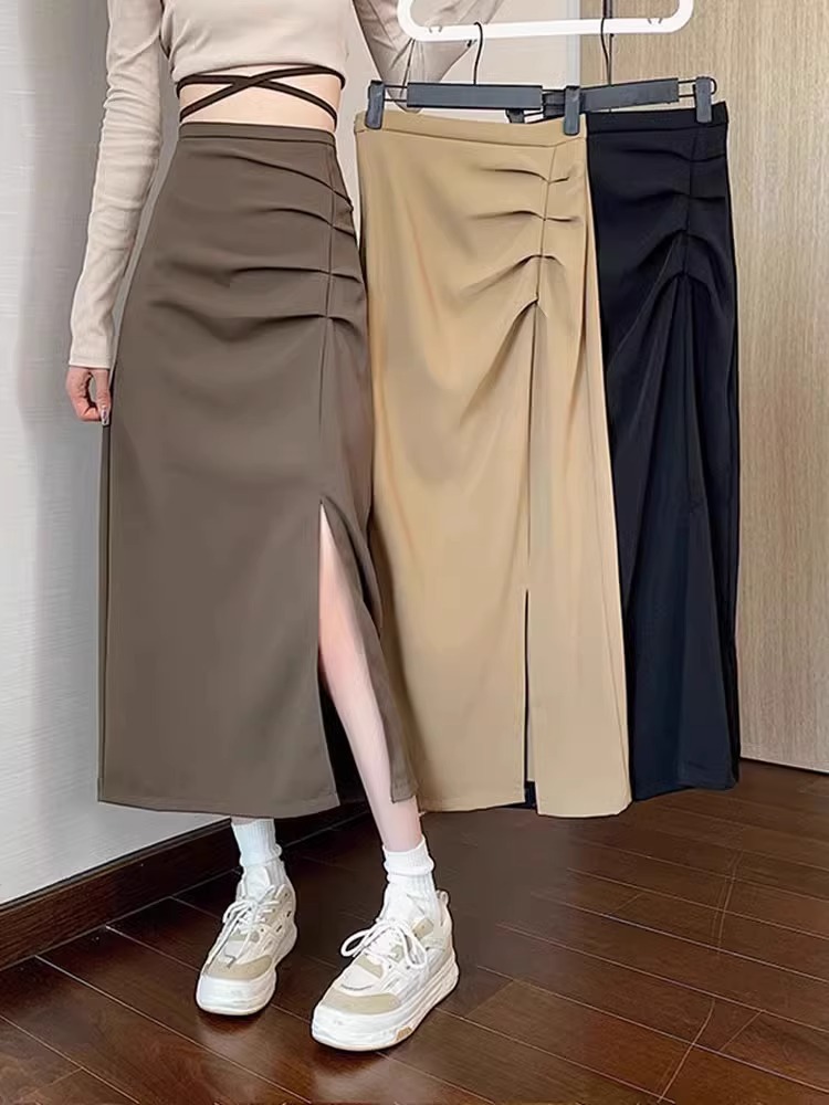 Fitted design long fashionable skirt