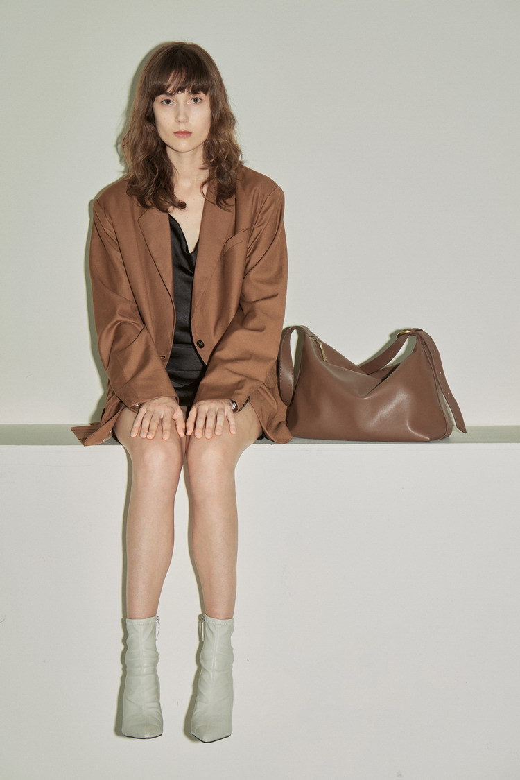 hmqViviiyNSAyin8WuaUt5SdzPVgO230T8kb