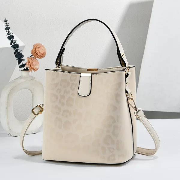 High-End Retro Leopard Print Bucket Bag, Light Luxury Style Handbag, Versatile for Commuting, Single Shoulder Crossbody Bag, 2026 New Model