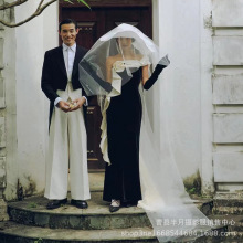 ¿Ӱ}շbʽH͹źձɫ鼆zӰY