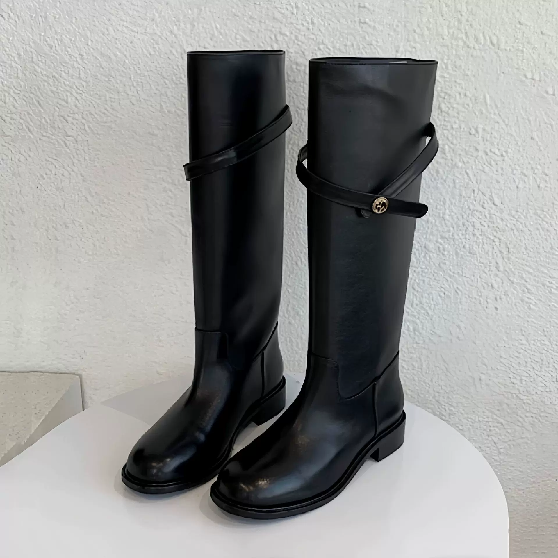 HOWUS靴子女韩国真皮骑士靴女冬季ins高筒复古小金扣不过膝长筒靴