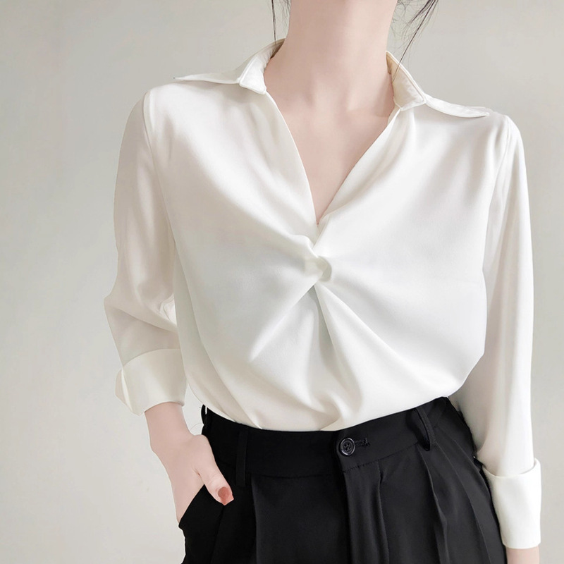 一目惚れの青いサテンのシャツの女性の職業通勤シャツのデザイン感の上着の春の服のヨーロッパの商品|undefined