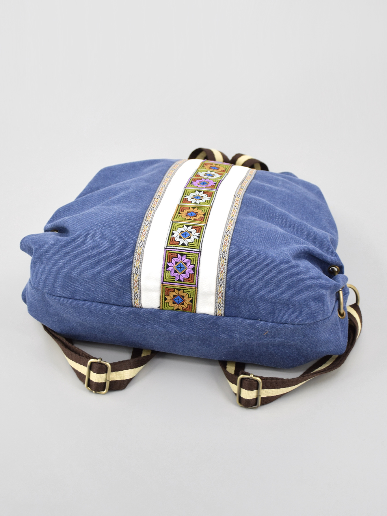 Mochila bordada mochila de lona de gran capacidad para mujer mochila casual mochila de viaje antirrobo duradera Retro