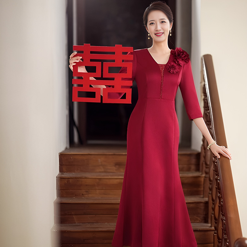 Dress for Autumn Formal Occasions, Elegant Burgundy Mother's Wedding Banquet Long Dress, Burgundy Long Dress