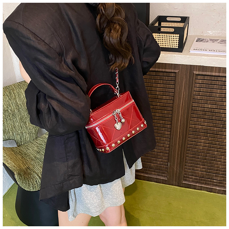 Korean style fashionable handbag for women 2025 summer new style small square bag, simple embroidered thread chain single-shoulder crossbody bag undefined