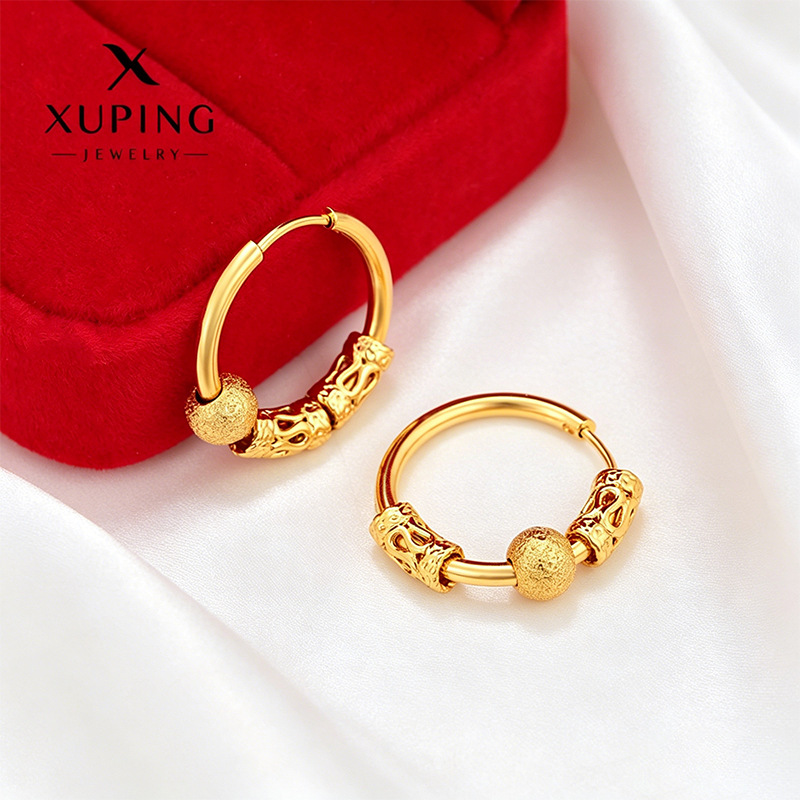 Xuping moda ligera de lujo puede girar aretes de orejas de bola geométrica aleación de cobre chapado 24k auriculares de color auriculares de Año Nuevo al por mayor