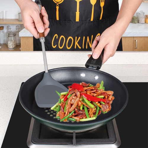 Cross-border new silicone spatula for home cooking silicone spatula soup spoon leaking spatula kitchen cooking special factory