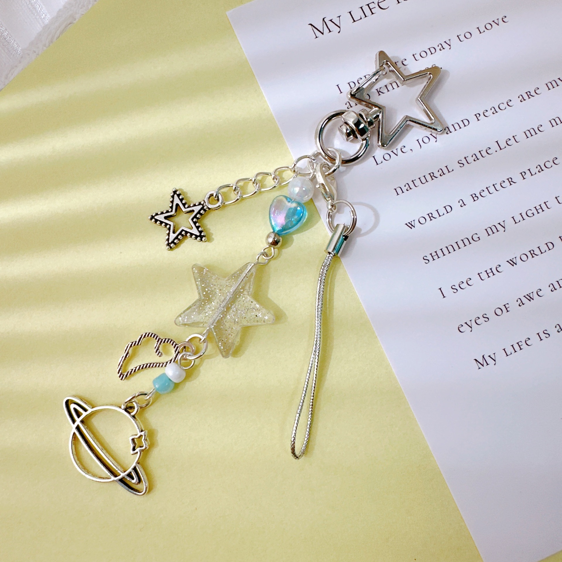 跨境时尚百搭简约设计闪粉星球吊坠钥匙扣耳机壳手机链挂件绳批发