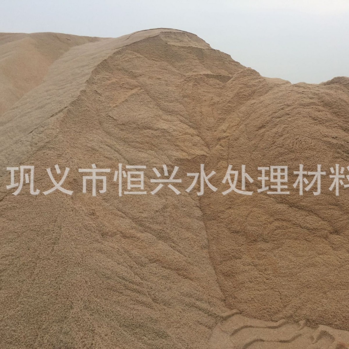 海砂 自来水厂滤池用海砂石英砂 0.8-1.4mm海砂滤料厂家