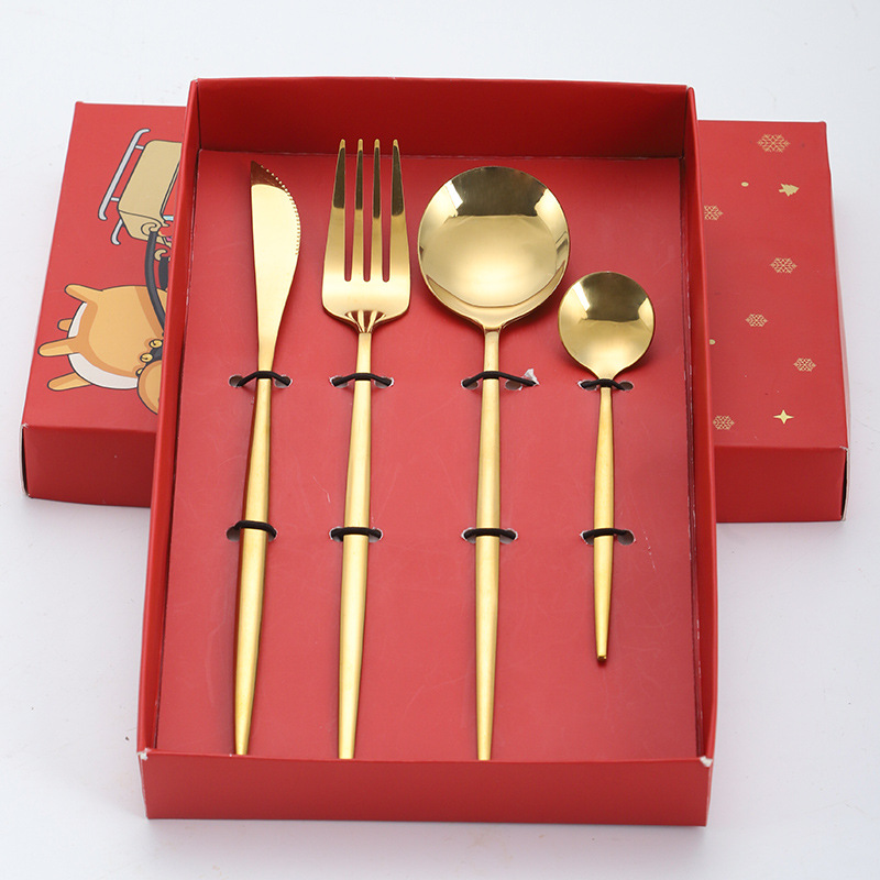 Amazon caja de regalo de Navidad transfronteriza cuchillo de acero inoxidable portugués, tenedor y cuchara conjunto de cuatro piezas cuchillo de carne y tenedor cuchara de comida principal