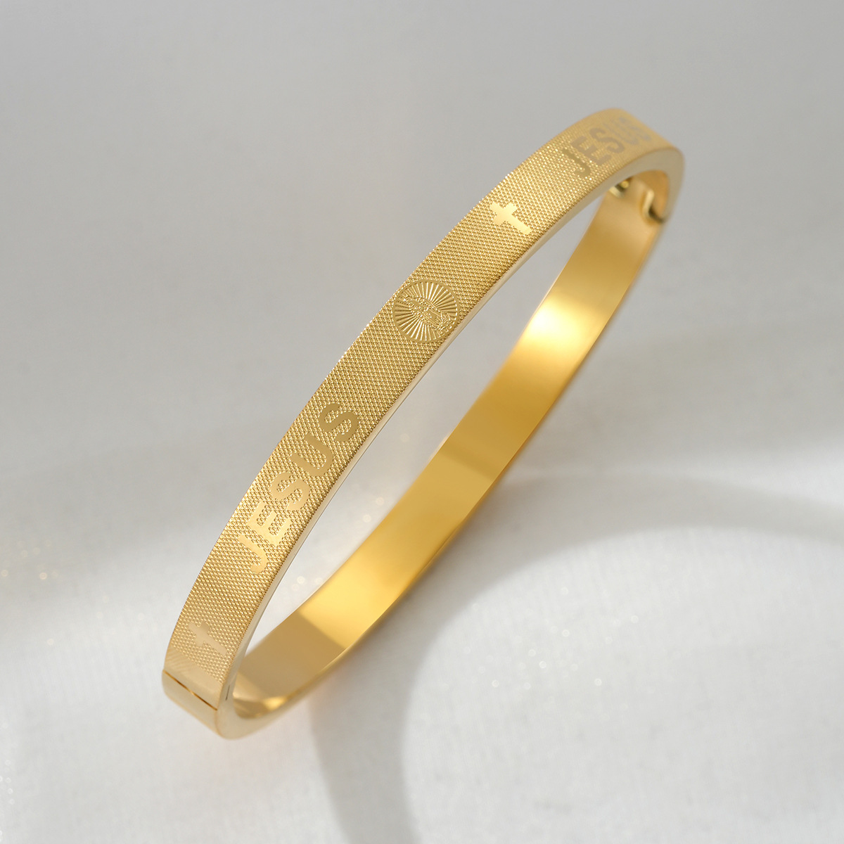 25g Weight Bangle Classification Titanium Steel Chain Material 1 Piece Quantity Holiday, Daily Occasion Titanium Steel Material Cross, Letter Pattern Women's Gender Plating Design Basic, Classic Style Style Basic Classic Style Cross Letter Titanium Steel Bangle In Bulk 1