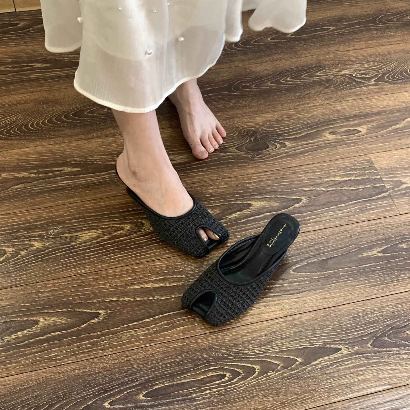 Летний ветерок туфли на высоком каблуке нише бохемские Birkenstock женская верхняя одежда 2025 летний отпуск заплетённый толстый каблук Баотоу сандалии