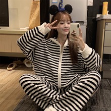珍贝绒睡衣女冬季2025新款加厚加绒毛绒家居服套装秋冬天可外穿