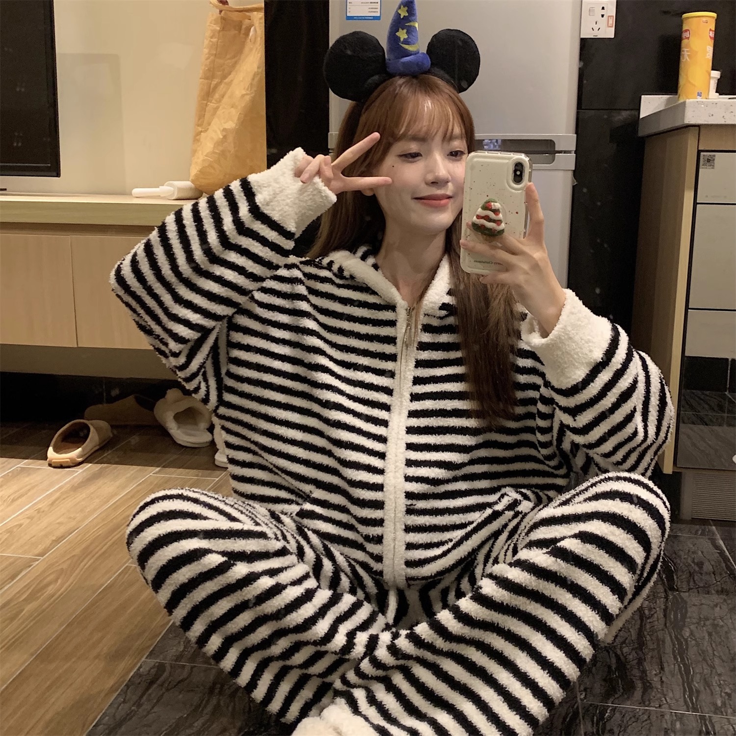 珍贝绒睡衣女冬季2025新款加厚加绒毛绒家居服套装秋冬天可外穿