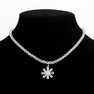 Elegant Zircon Snowflake Butterfly Tower Fan Pendant Naked Diamond Necklace Women's All-match Artificial Crystal Clavicle Chain Decoration