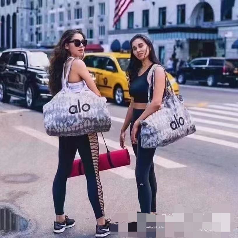 帆布包包女高级感瑜伽运动健身包大容量托特包小众通勤单肩手提包