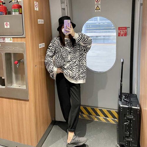 Fat sister slimming striped hoodie women's spring and winter new Korean style loose lazy long-sleeved top women's trend