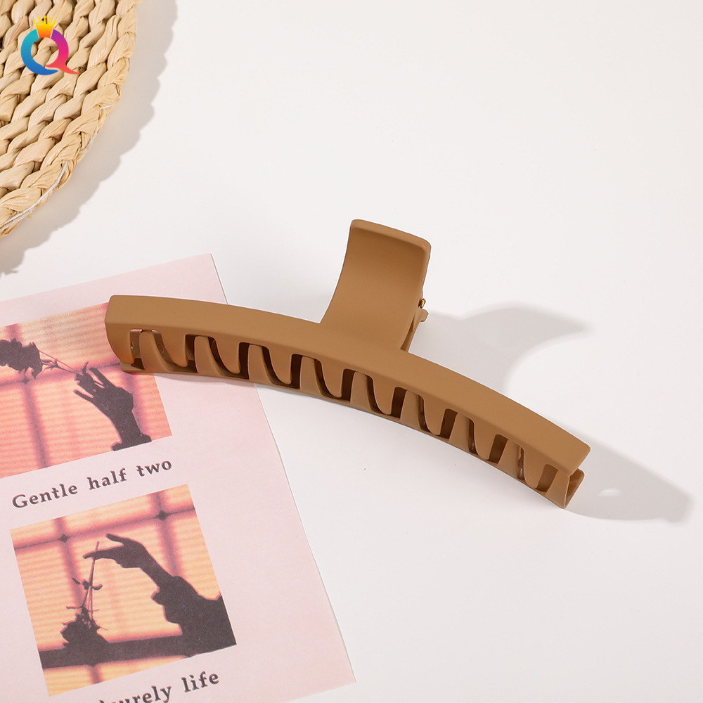 Oversized Shark Hair Claw Clip, Korean Morandi Style Hair Accessory_voghion.com