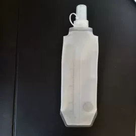 运动水壶;塑料杯;折叠水袋