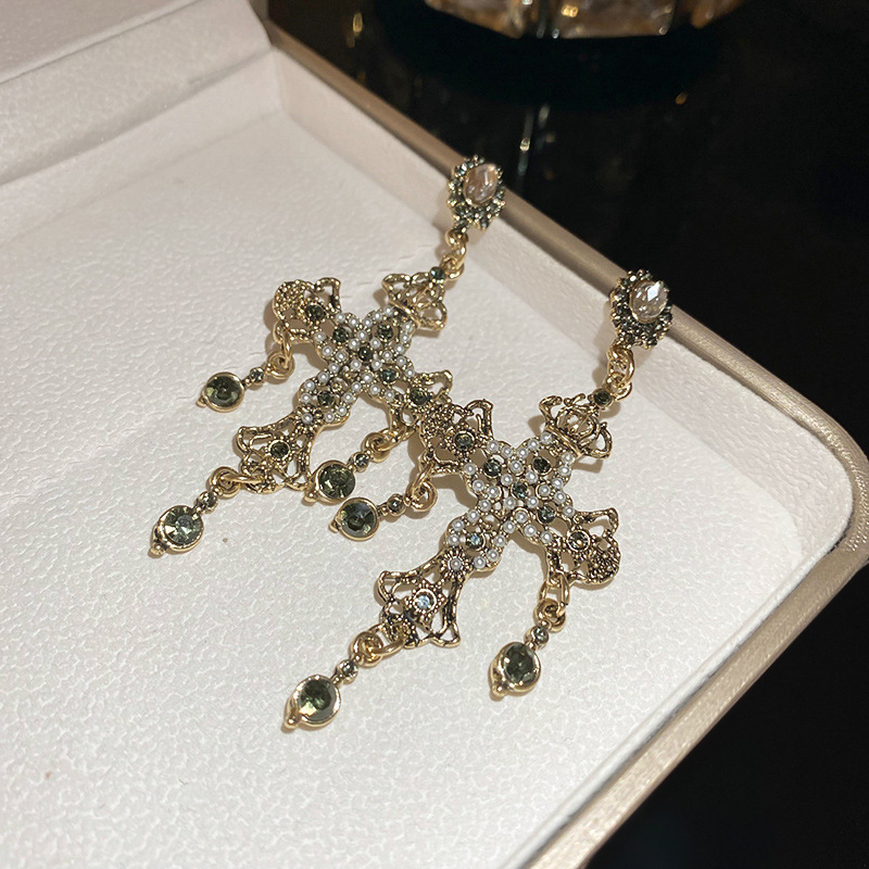 110# silver needle-gold-black-crown