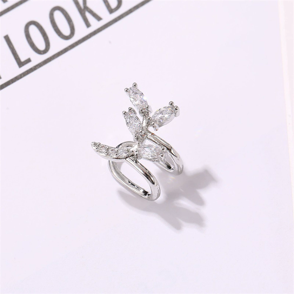 Ear clips, fashionable accessory, crooked earrings, Japanese and Korean, simple and elegant design, no pierced ears