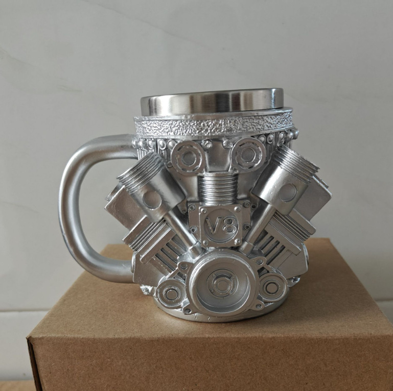 대형 V8 기계식 컵