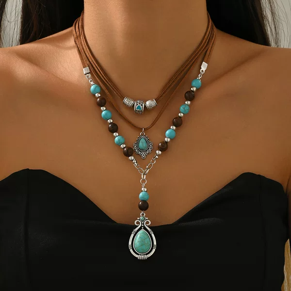 European and American Cross-Border Layered Jewelry for Women, Vintage Imitation Turquoise Clavicle Chain, Niche Ethnic Style Beaded Necklace Set with Heart