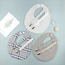 ins新款母婴用品宝宝围嘴儿童围兜婴儿口水巾奶嘴链正反两用套装