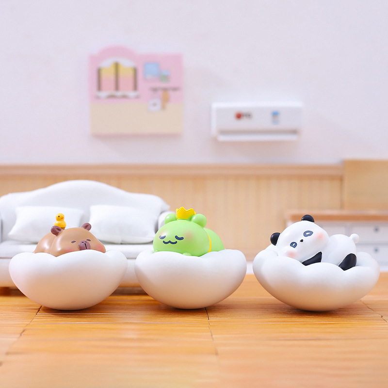 可爱萌宠云朵乐园摇摇创意摆件桌面车载装饰品节日礼品一件代发