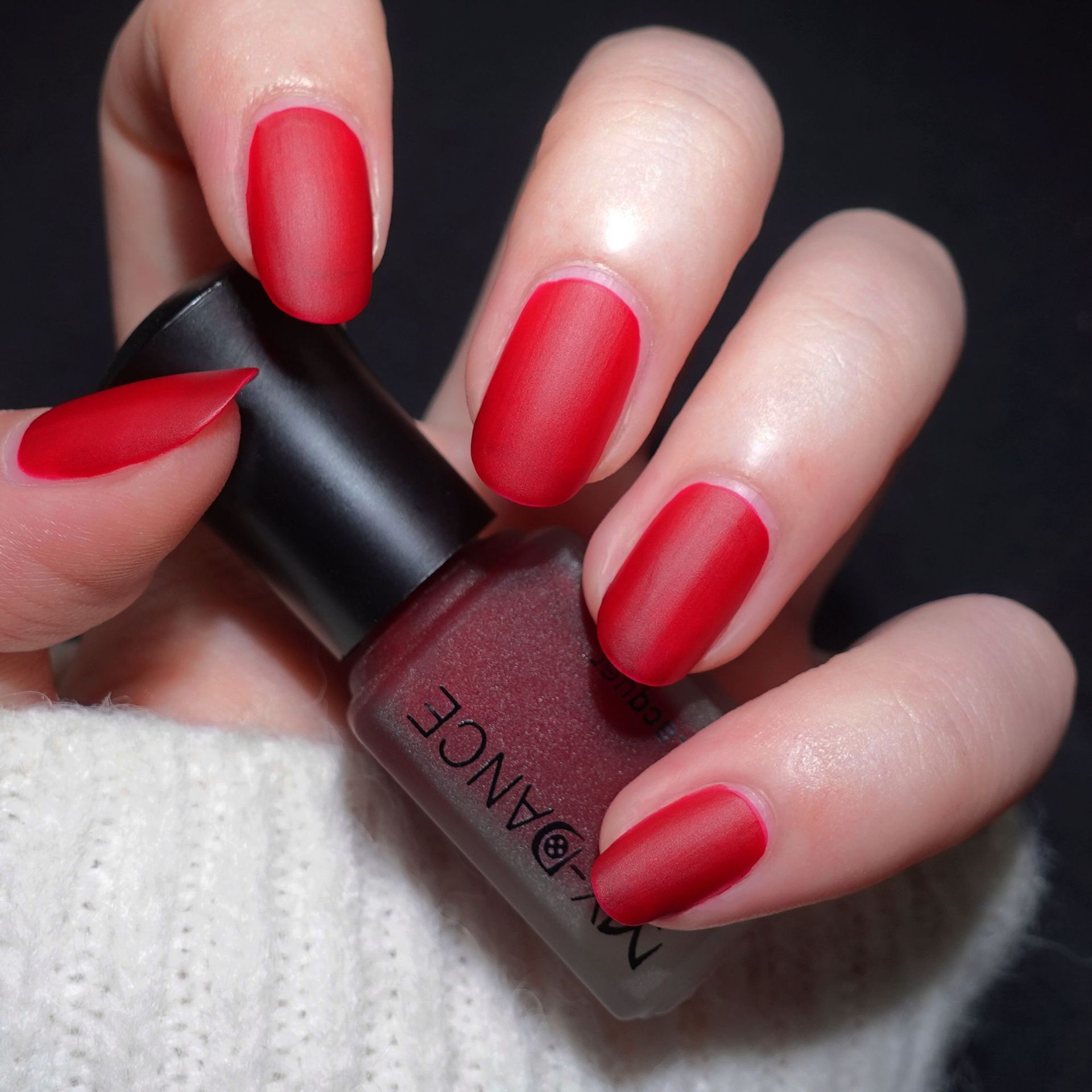 Matte Matte Frosted Nail Polish No-Bake Velvet Non-Peelable Frosted Bottle Manicure Long-Lasting Whitening Quick-Drying Multi-Color