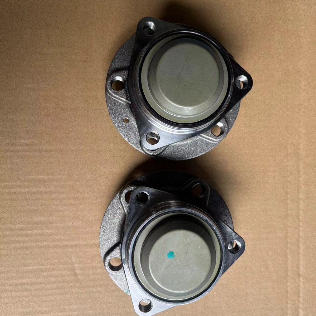 ID4 two-wheel drive front wheel bearing original brand new suitable for ID3 ID4 ID65QF 501 611 B