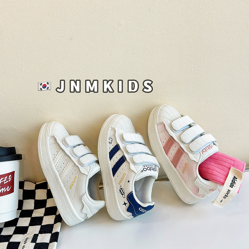 Chaussures de sport à tête de coque pour enfants, version coréenne, décontractées, pour filles, quatre saisons, blanches, pour garçons, Velcro, nouvelle collection 2023_voghion.com