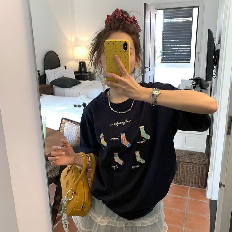Fun Socks Embroidered Round Neck Short Sleeve T-shirt Women's Summer New Korean Niche Design Sense Loose All-match Top
