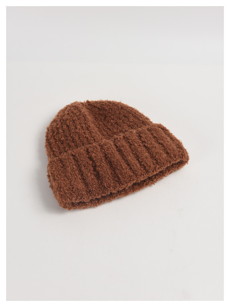 Women's Simple Style Solid Color Eaveless Wool Cap display picture 11