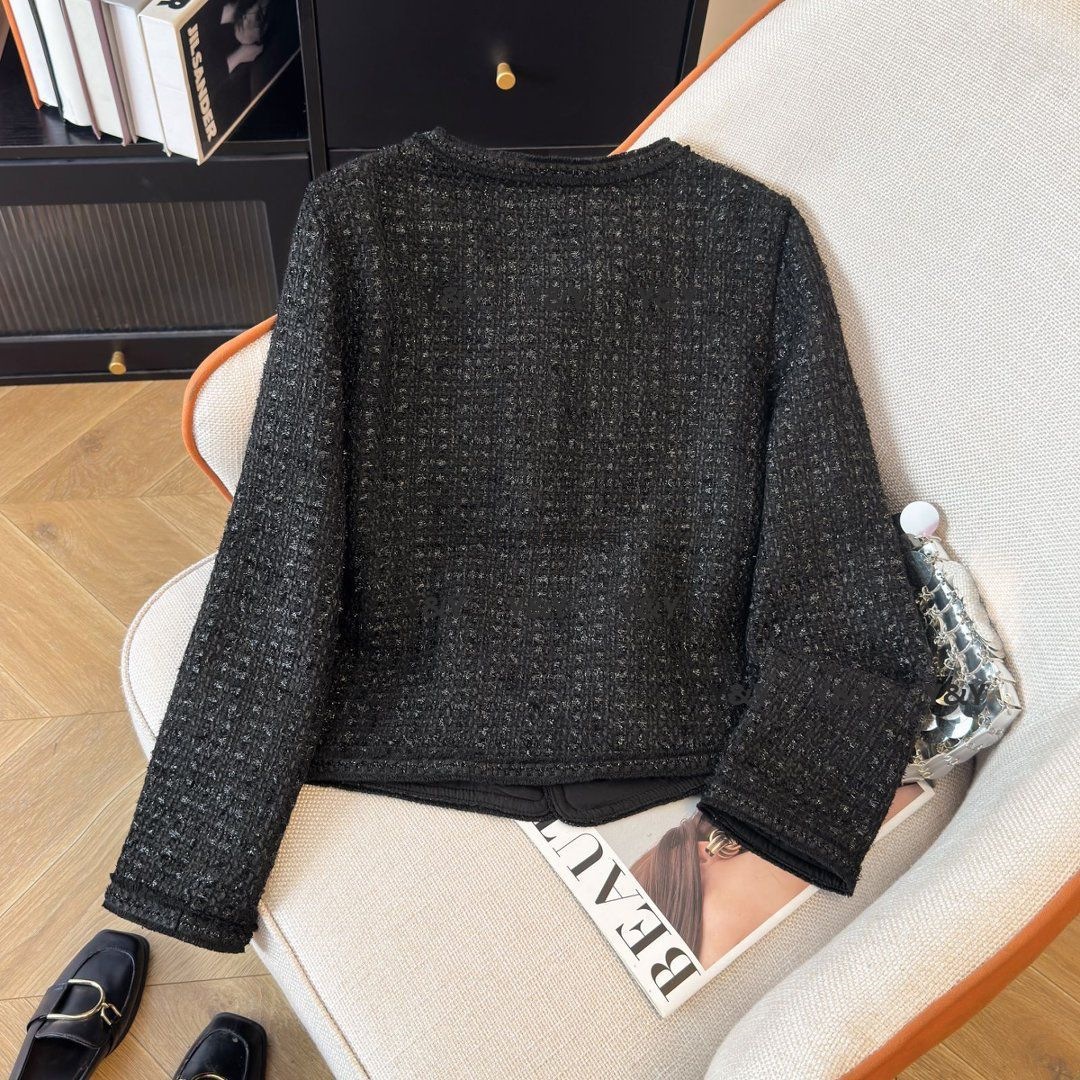French-style chic Chanel-inspired short coat for women, new autumn 2026 style, elegant tweed top for petite women.
