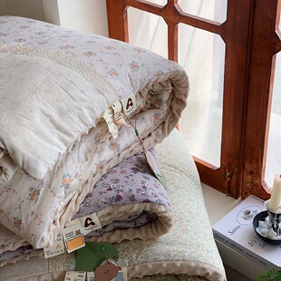 French Retro Romantic Small Floral Warm Thickened Lace Knitted Cotton Beanie Quilt for Autumn and Winter Soft Skin-Friendly Double Quilt