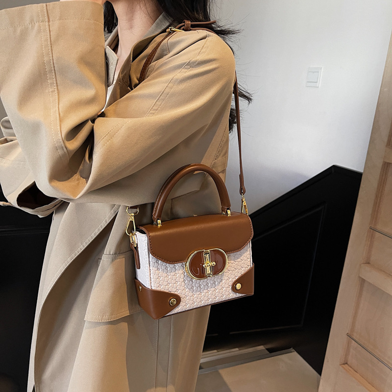 Este año, la popular explosión de bolsos de mano para mujeres 2024, nuevo color de contraste, bolsos de hombro, bolsos de alto nivel, bolsos de cinturón