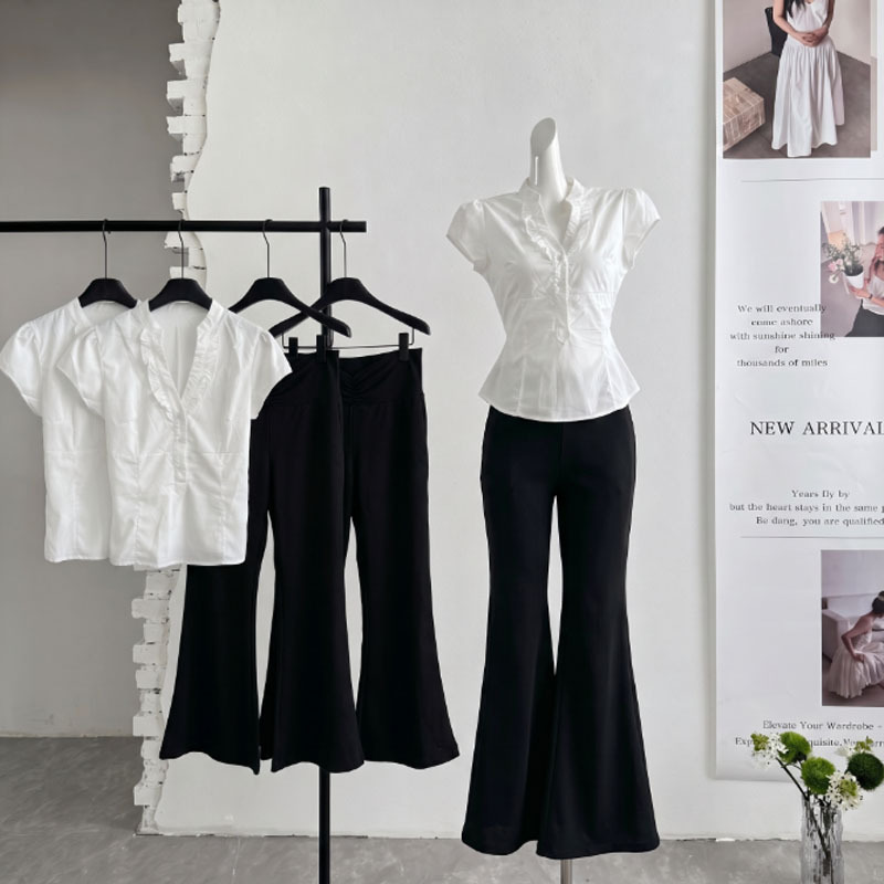 American Retro Lace V-Neck Buttoned Summer New Slim-Fit Waist-Cinching Shirt, White Short-Sleeve Simple Versatile Women's Top