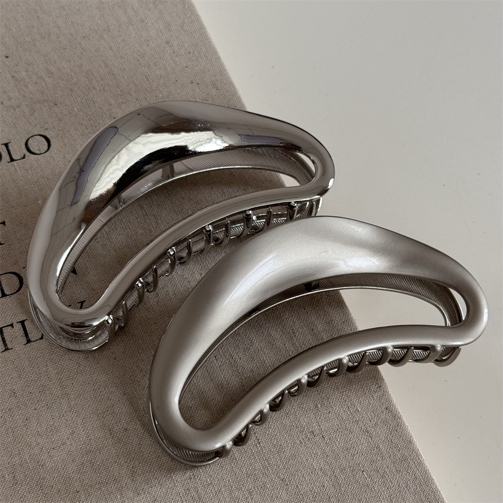 Solid Color Pattern Women's Simple Style Classic Style Solid Color Alloy Hair Claws