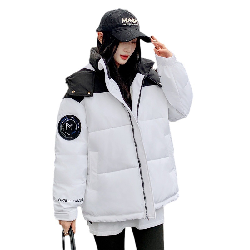 Color contrastante ropa de algodón de pluma de red para mujeres nuevo invierno 2023 nuevo tipo de capa de algodón gruesa abrigo suelto con capuchón pan