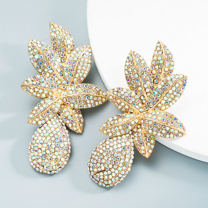 Bijoux En Gros Fleurs Pleines De Boucles D'oreilles Diamant Nihaojewelry display picture 8