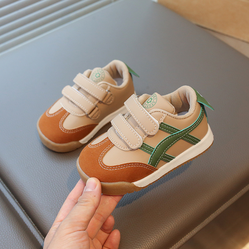 2025 primavera nuevo bebé con suela suave zapatos para niños pequeños zapatos deportivos casuales cómodos zapatos ligeros antideslizantes pequeños zapatos blancos