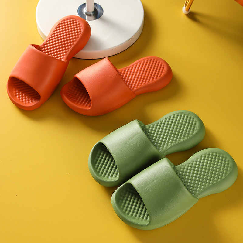 Stepping on excrement feeling thickened thick-soled slippers wholesale women's summer indoor home deodorant bathroom slippers men's home Bath Stepping on excrement feeling thickened thick-soled slippers wholesale women's summer indoor home deodorant bathroom slippers men's home Bath