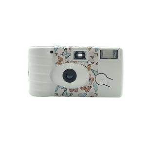 One-time light machine built-in black and white film novice entry camera 135 film camera can be set * logo