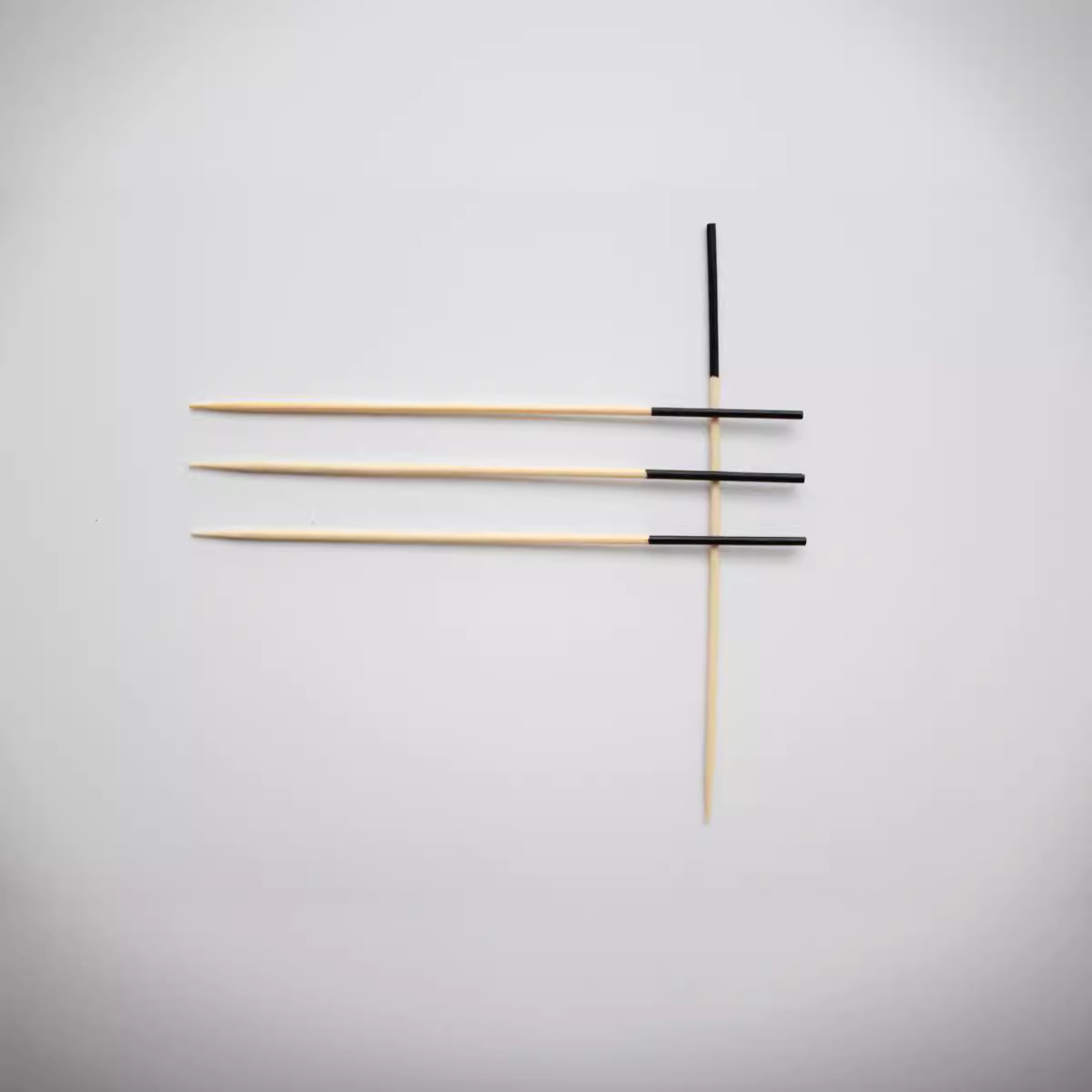 Fábrica de frutas de color palillo de dientes largo desechable hogar portátil enchufe de fruta de bambú restaurante sola cabeza flor palo multi-especificación