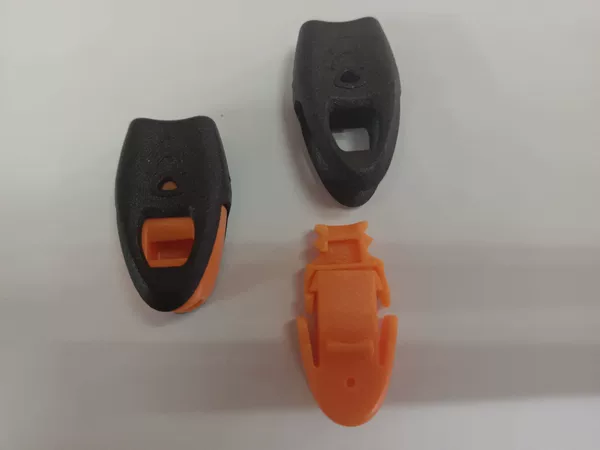 Factory direct whistle buckle, luggage outdoor life-saving equipment whistle buckle, whistle buckle