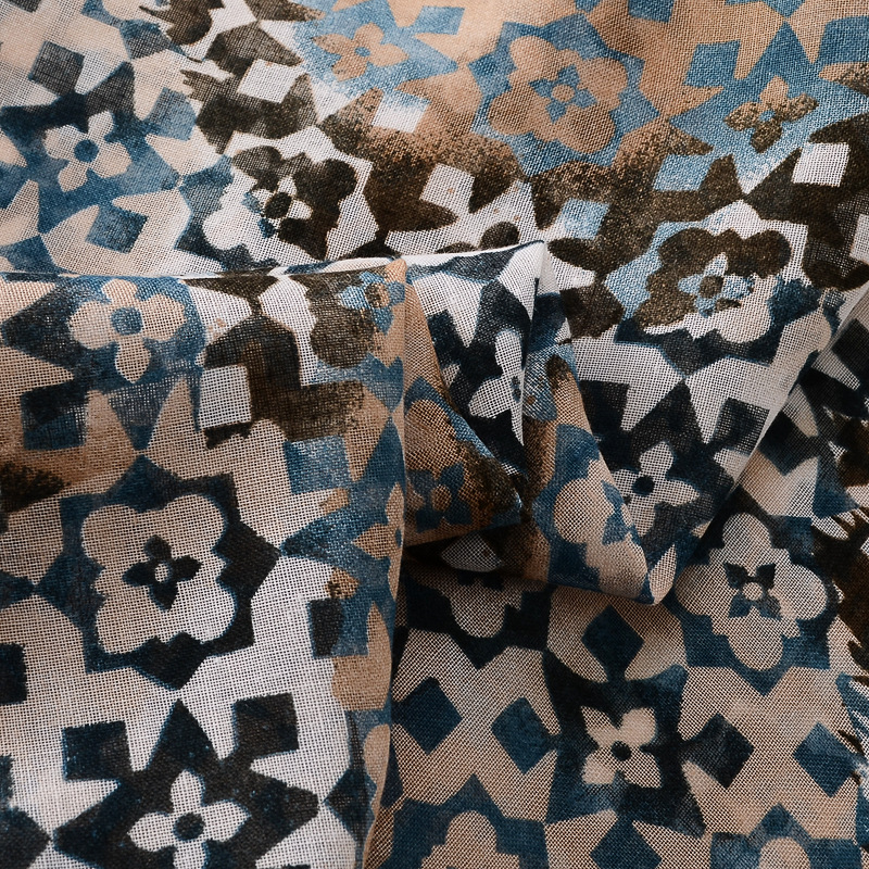 Primavera y verano fino gradiente rompecabezas impreso bufanda de moda todo partido borla decorativa bufanda de viaje bufanda de algodón y lino