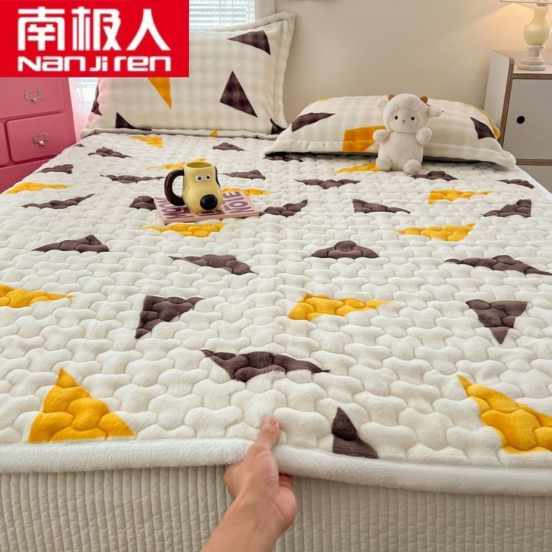 Antarctic Milk Velvet Mattress Student Dormitory Single Bed Pad Coral Velvet Mattress Pad Quilt Blanket Bed Sheets