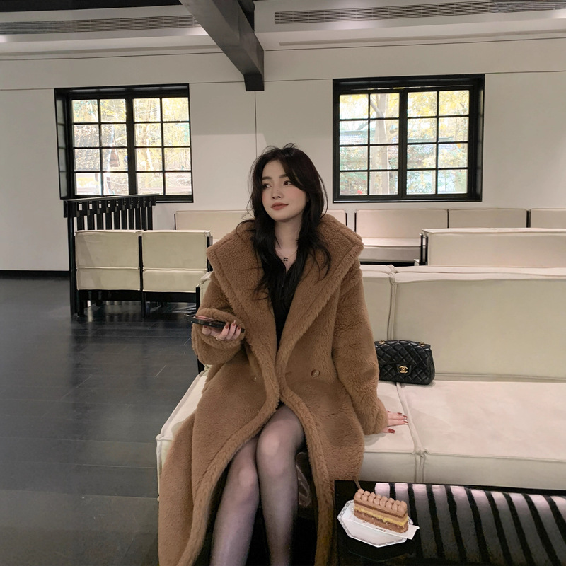 M's 2025 New Autumn and Winter Teddy Bear Outwear Mid-Length Alpaca Fur Outwear for Women